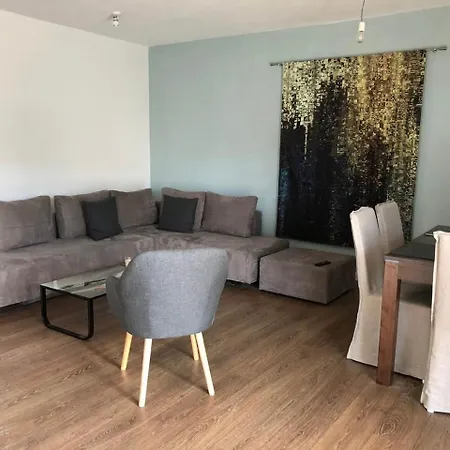 Maral Apartamento Makarska