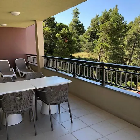 Maral Apartamento *